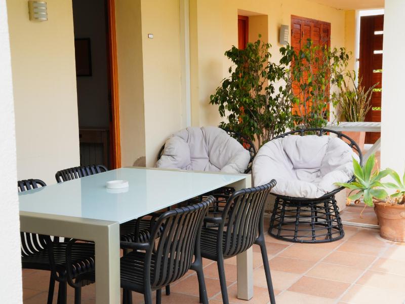 One-Bedroom Apartment image 1