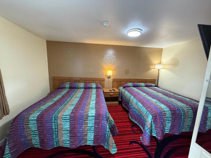 Double Room image 2