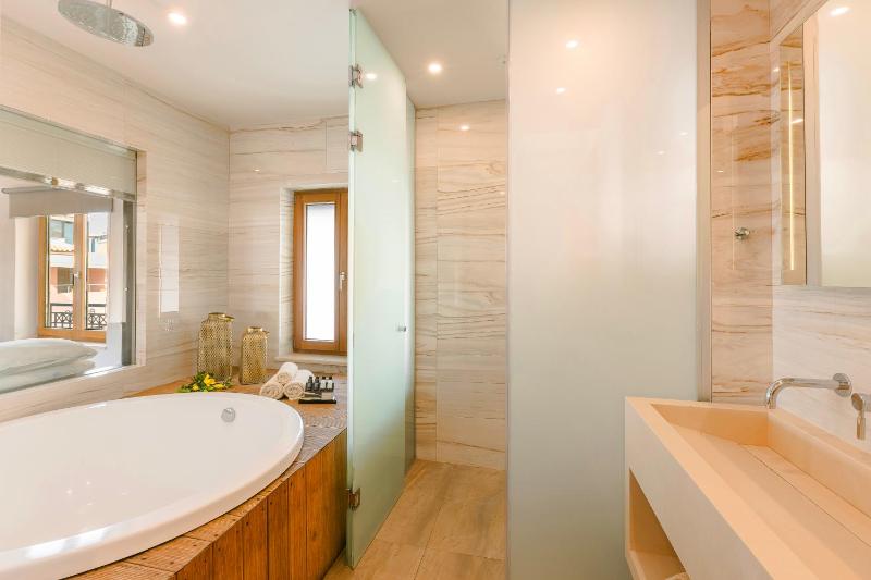 Querini Luxury Suites - image 36