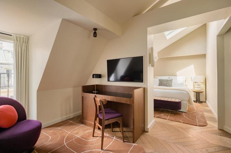 Junior Suite image 3