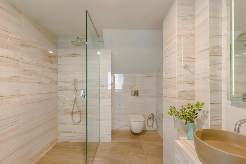 Querini Luxury Suites - image 2