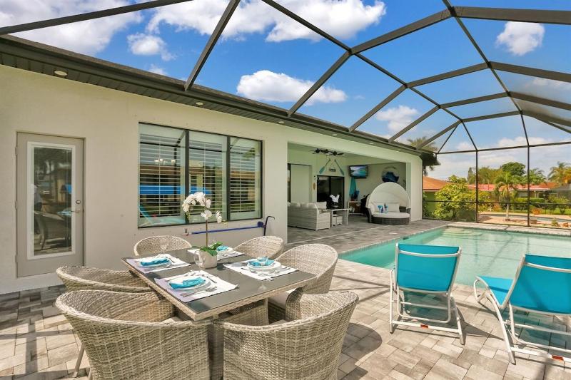 Villa Salty Fins - Beautiful Gulf Access Pool Home - image 30