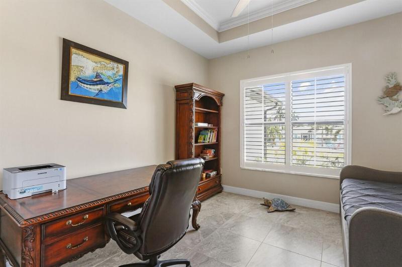 Villa Salty Fins - Beautiful Gulf Access Pool Home - image 34