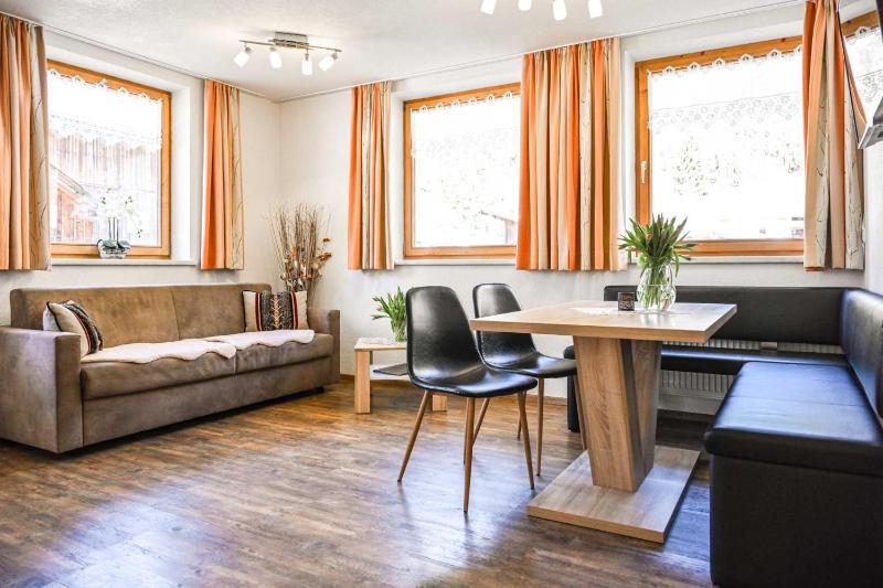 Apartment with Terrace image 3