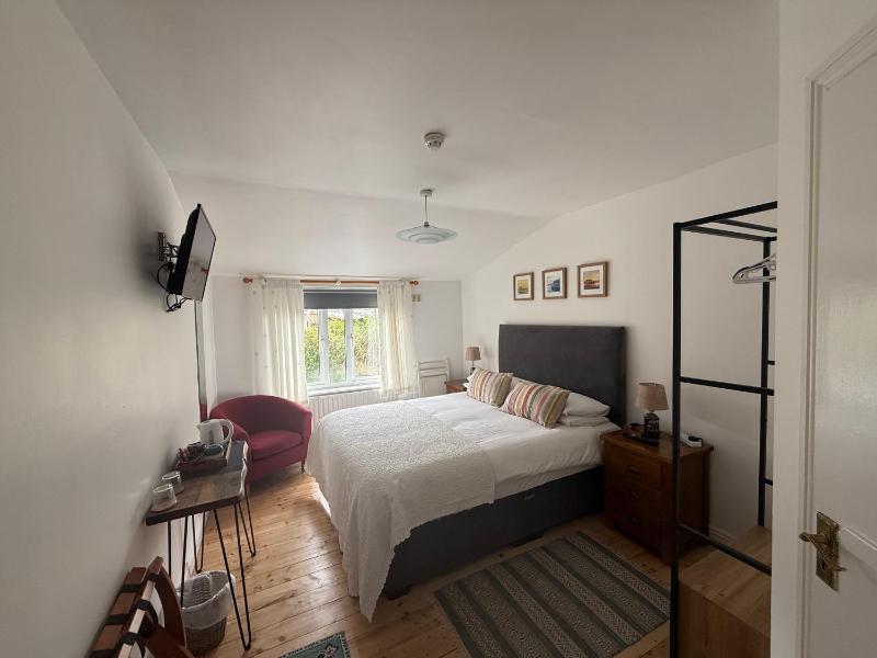Double Room image 4