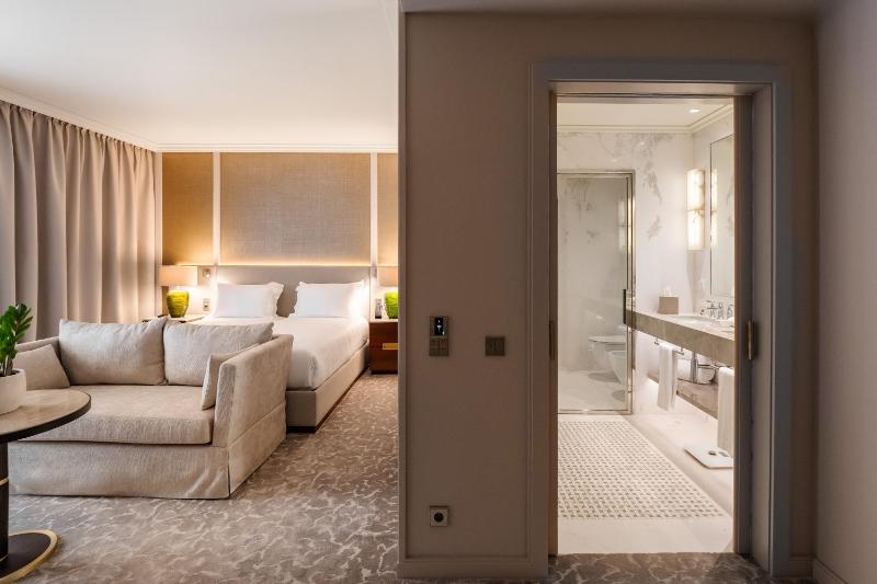 Classic Superior Double Room image 1