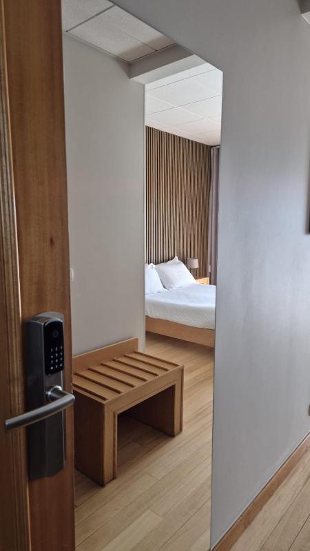 Double Room image 4