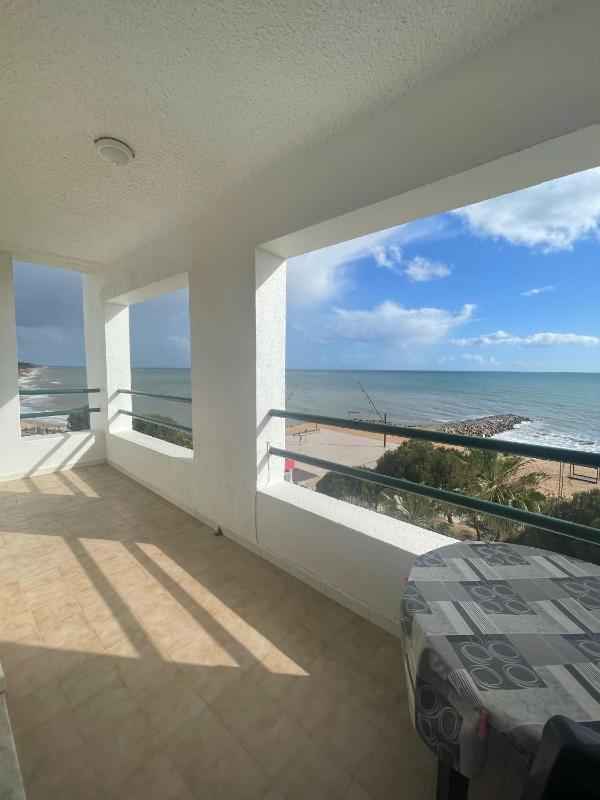 Studio with Sea View image 4