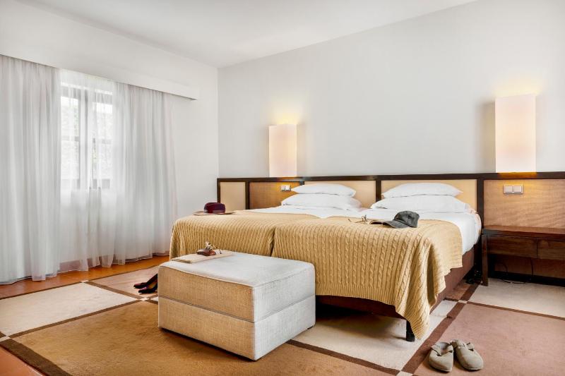 Standard Suite image 2