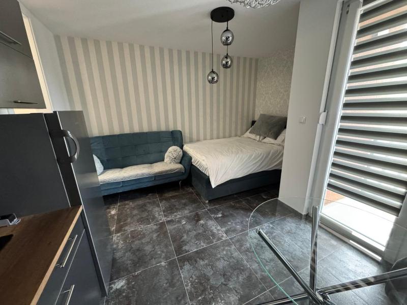 One-Bedroom Apartment with Pool View image 2