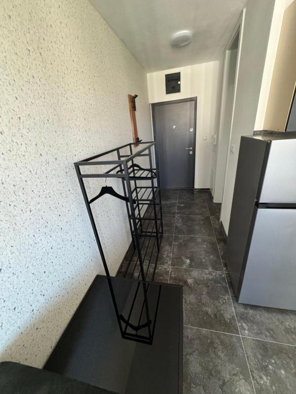 One-Bedroom Apartment - Non-Smoking image 4