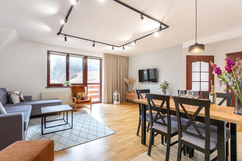 Apartament Lipki z widokiem na Giewont - image 18