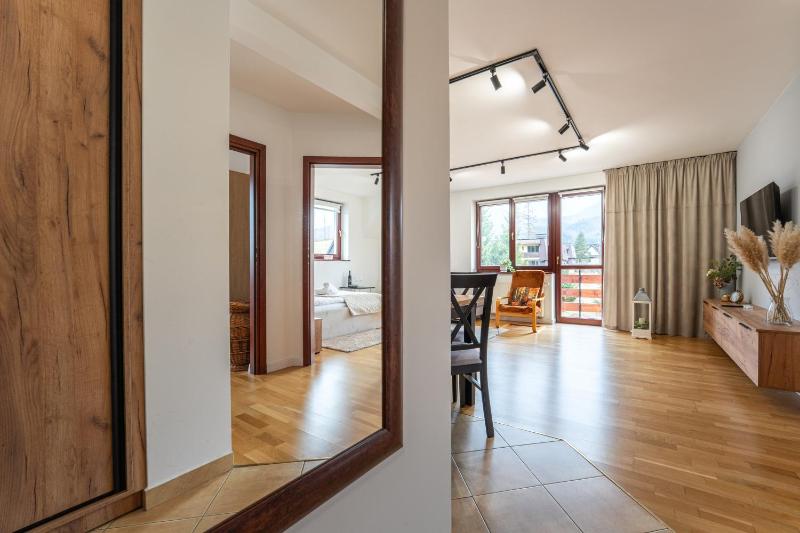 Apartament Lipki z widokiem na Giewont - image 6