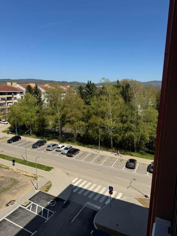 One-Bedroom Apartment with Balcony image 2