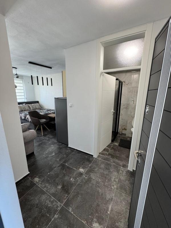 One-Bedroom Apartment with Balcony image 4