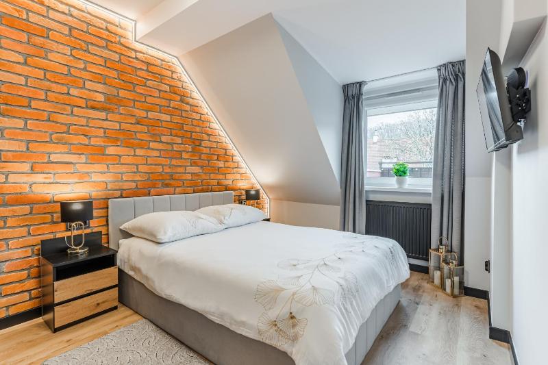 Apartament Ksiezycowy z balkonem- Sopot - image 12