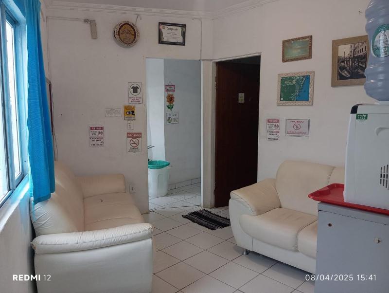 Hostel Canarios - image 2