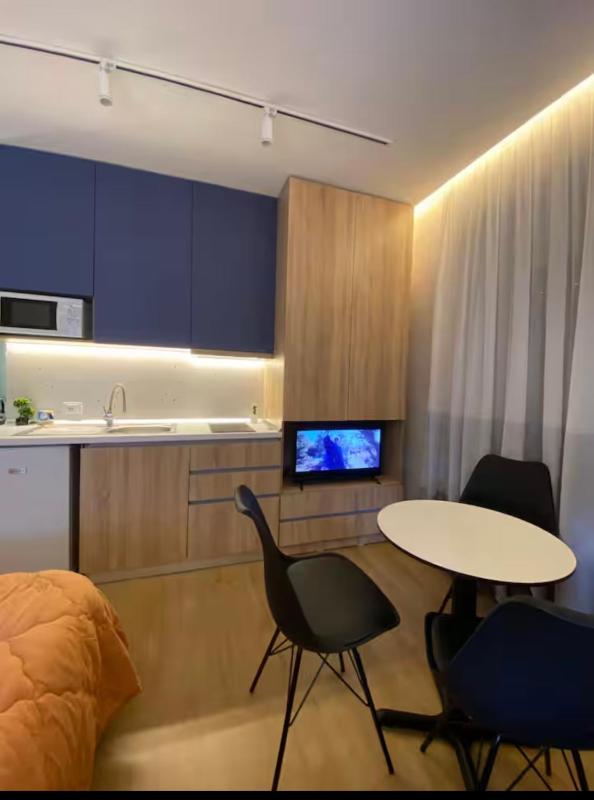 Nicol Apartment - image 3