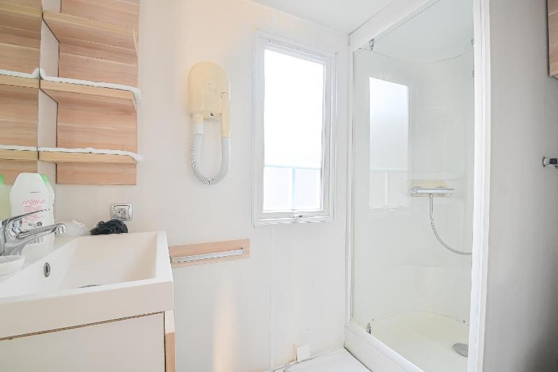 Mobile Home image 2