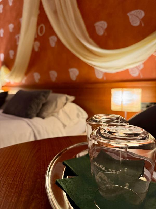 Double Room image 2