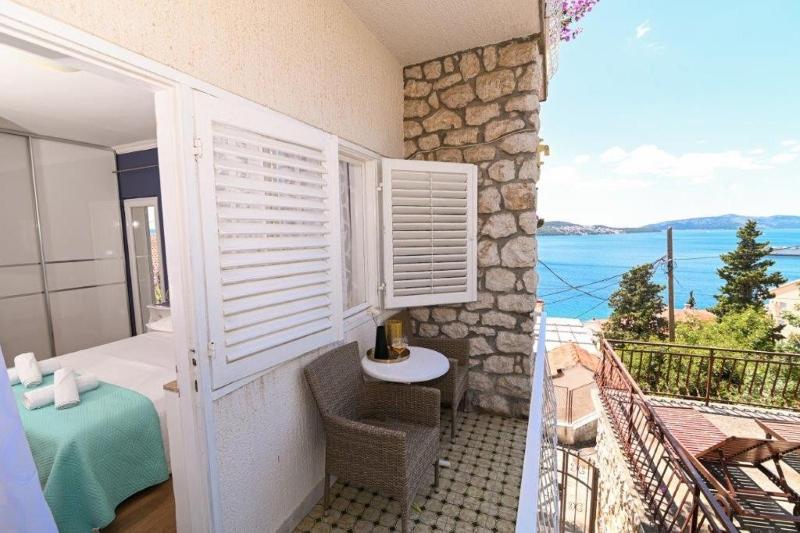 Apartments with parking space Trogir - 24144 - image 24