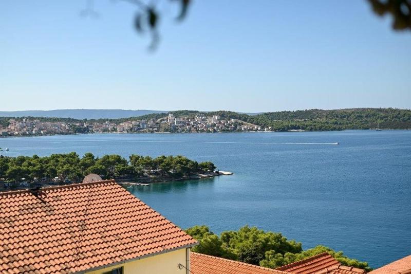 Apartments with parking space Trogir - 24144 - image 4
