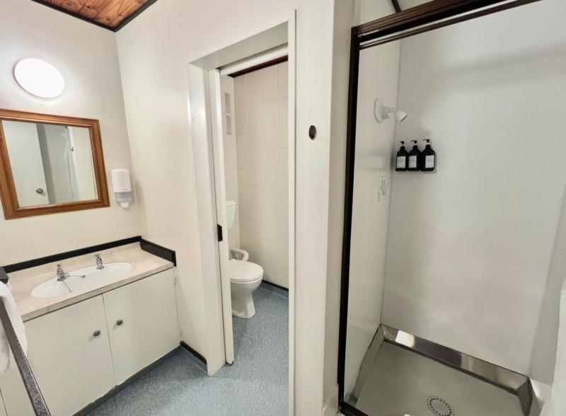 Mountain View Motel - image 5