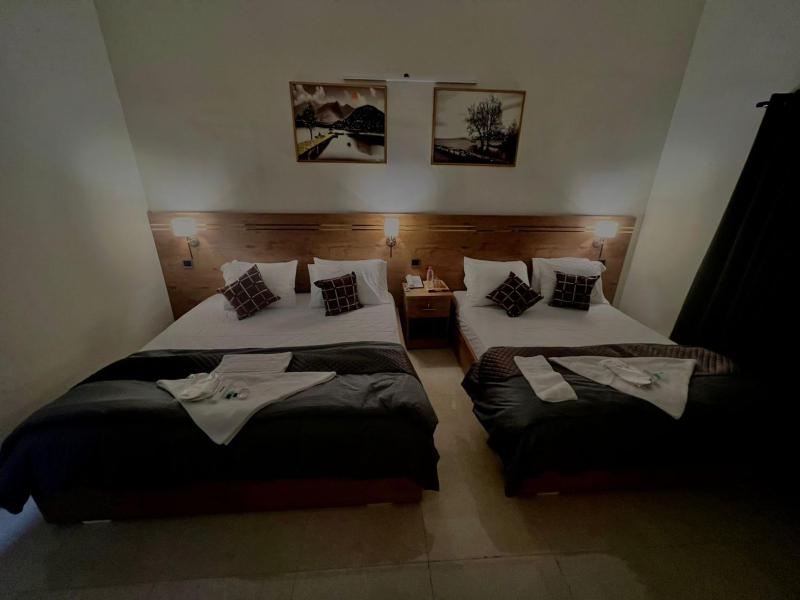 Karachi BNB Royal Family - Airport-Shahr-e-Faisal - image 11