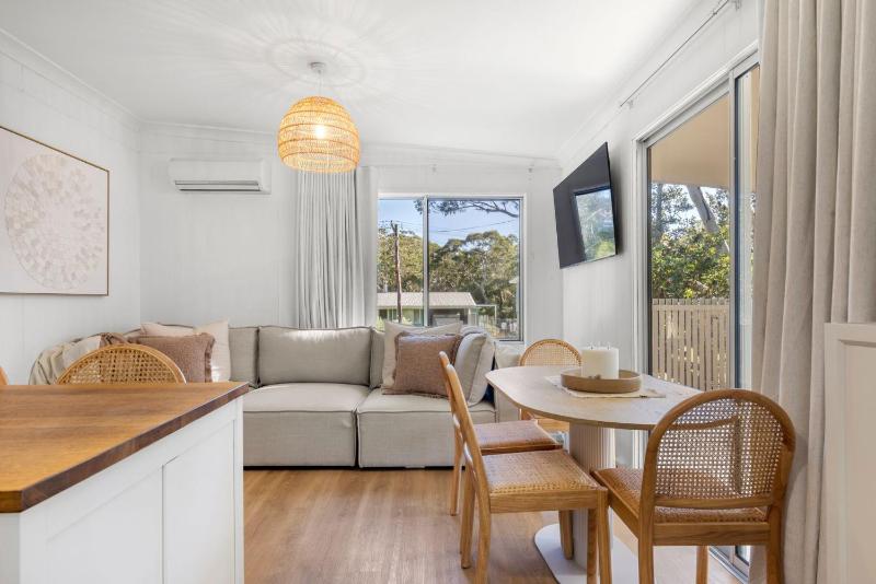 Piccolo Cottage - Firepit - 4 Mins Walk to Beach - image 5