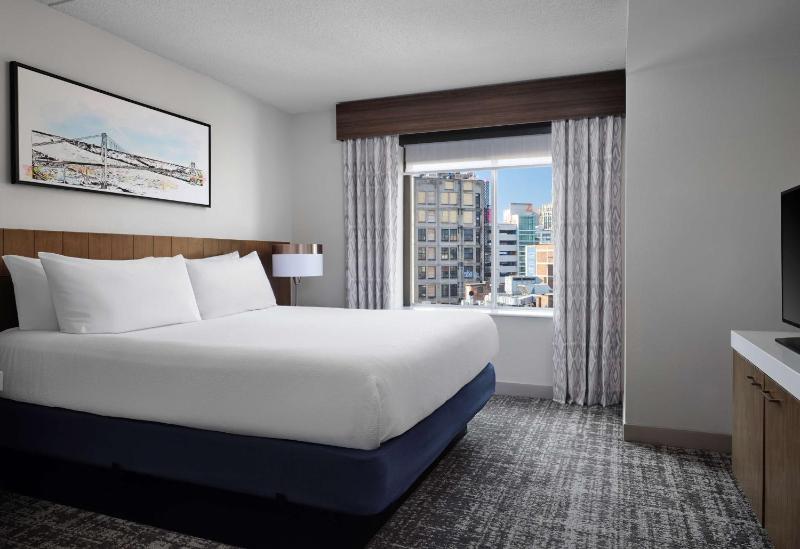 Hilton Garden Inn Detroit/Downtown - image 29