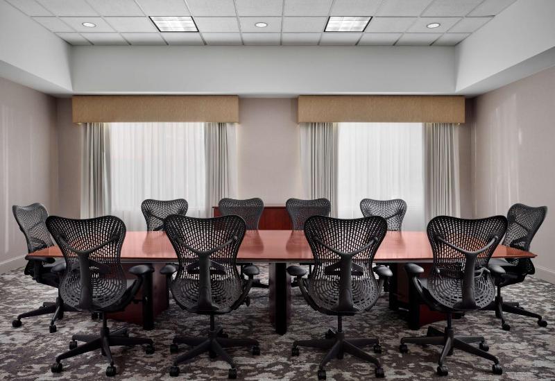 Hilton Garden Inn Detroit/Downtown - image 14