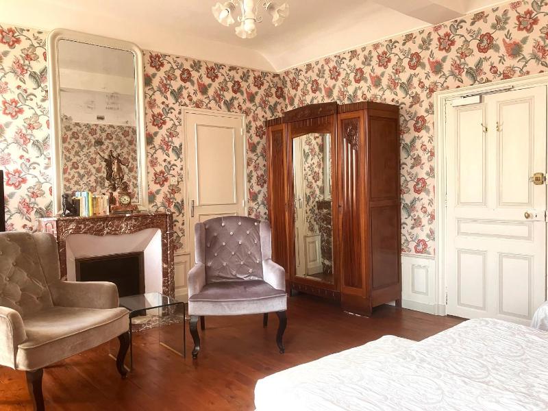 Superior Triple Room image 2
