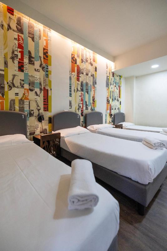 Quadruple Room with Private Bathroom image 1