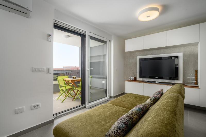 Apartment KARLA - image 9