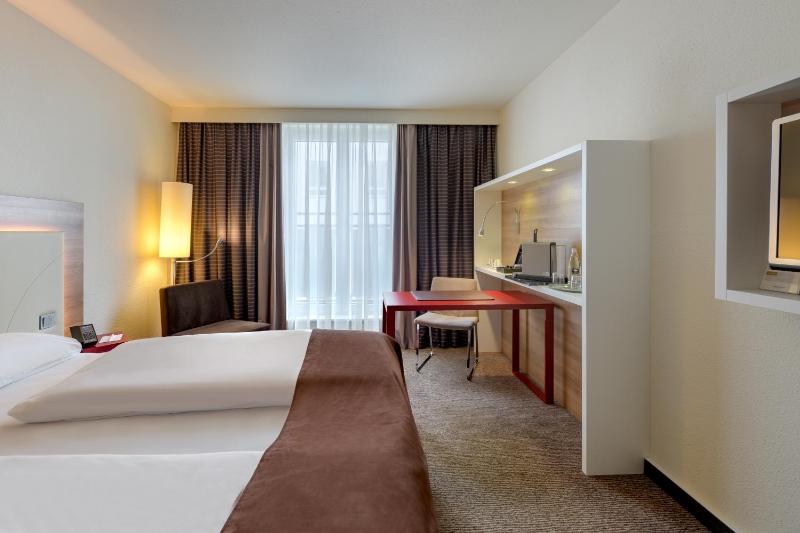 Superior Double Room image 3