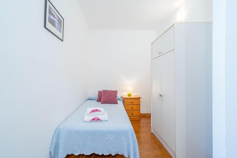Basic Comfort Apartamento Onada 0139 con vista al canal - image 2