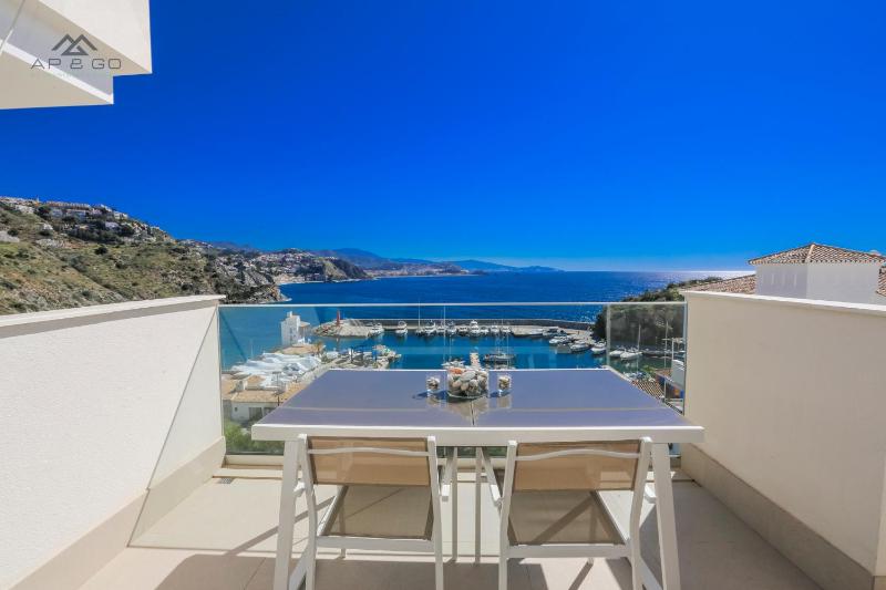 Icon Deluxe Marina Views - image 27