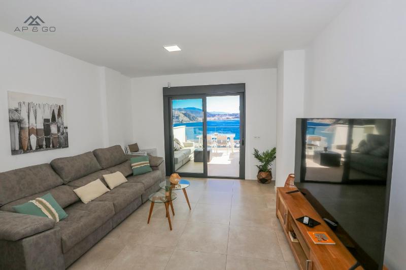 Icon Deluxe Marina Views - image 18