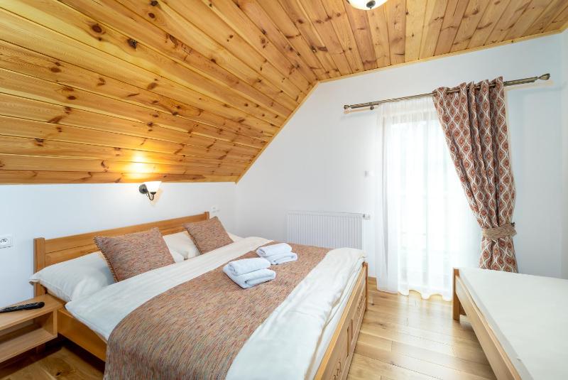 Two-Bedroom House image 3