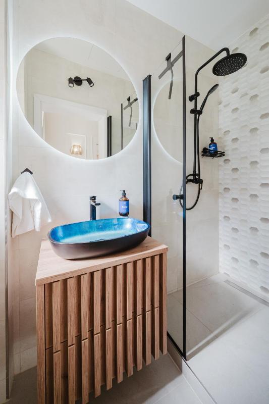 Prague Days - Boho One-bedroom Apartment with Smart TV in Vinohrady - image 2