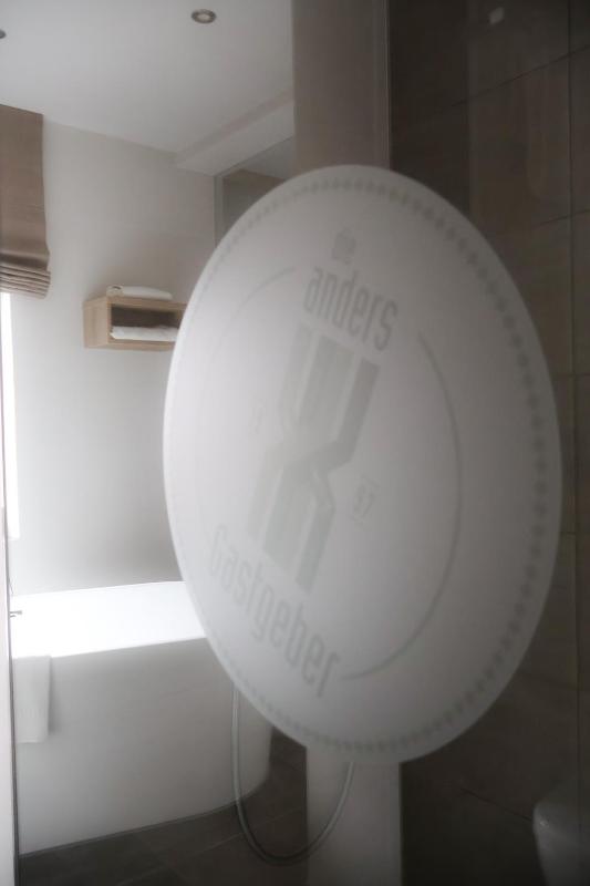 Deluxe Double Room with Bath image 2