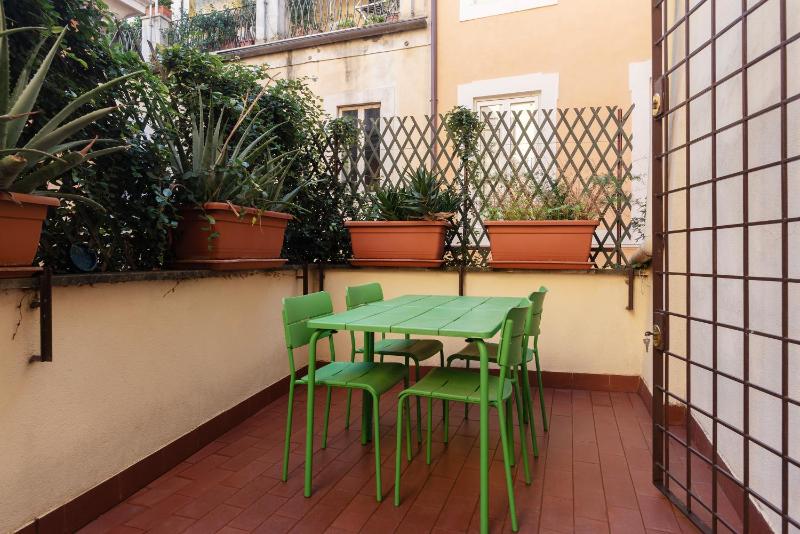 One-Bedroom Apartment image 3