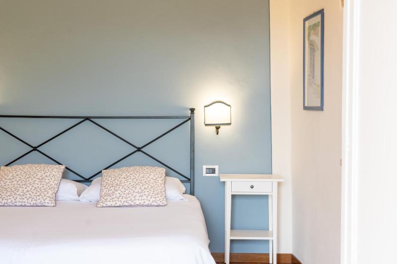 Economy Double Room image 1