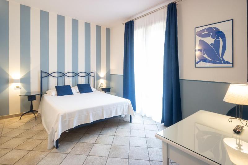 Superior Double Room image 4