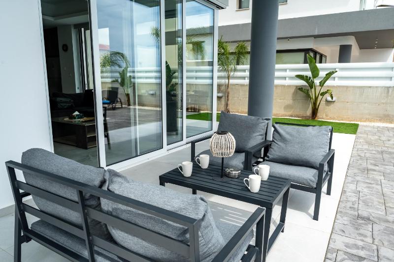 Protaras Rustic Paradise Luxury Villa 1 - image 16