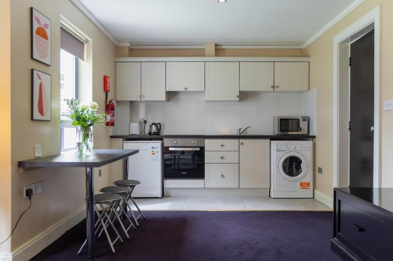 Apartment image 3