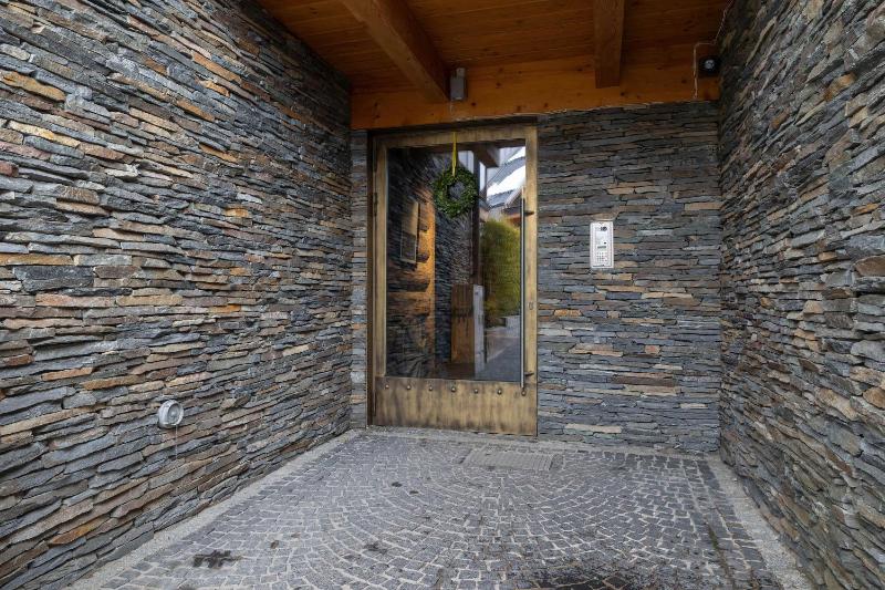 Górska Odskocznia - Apartament z Parkingiem oraz Dostępem do Basenu & Sauny by Noclegi Renters - image 19