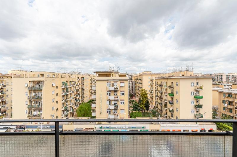 Classic Quadruple Room image 4