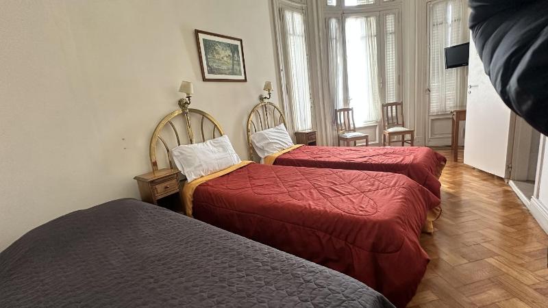 Triple Room with Private Bathroom image 1