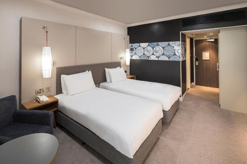 Standard Room with Two Single Beds image 3